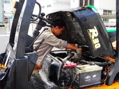 鎮(zhèn)駱叉車維修